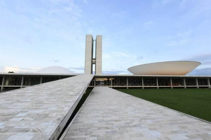 /Nova alta anunciada pela Petrobras frustra planos do governo de anunciar queda nos pre&ccedil;os da gasolina e do &oacute;leo diesel a partir da diminui&ccedil;&atilde;o de impostos como o ICMS. Foto: Jefferson Rudy / Ag&ecirc;ncia Senado