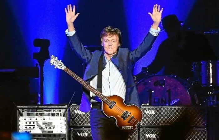 /O artista comemourou o octogenário com uma turnê nos Estados Unidos. E o ex-companheiro de banda, Ringo Starr, felicitou o amigo pela data. Foto: Steve Jennings/AFP.