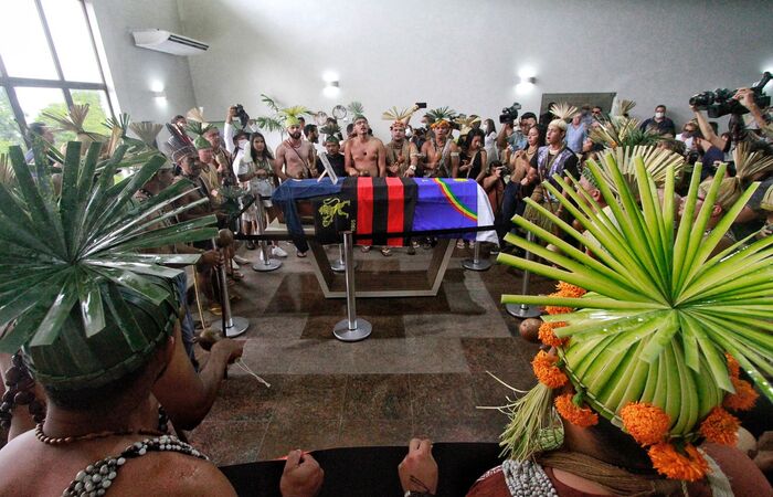Restos mortais de Bruno serão cremados a partir das 15h desta sexta-feira/Foto: Rômulo Chico/DP Foto Restos mortais de Bruno serão cremados a partir das 15h desta sexta-feira/Foto: Rômulo Chico/DP Foto