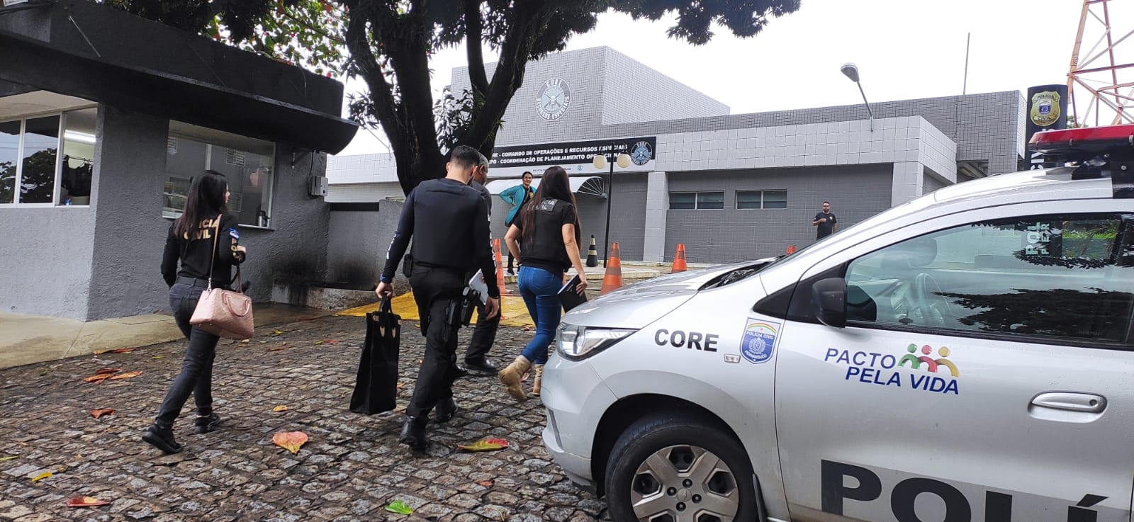 A investigação, iniciada a pedido da Compesa, busca identificar e desarticular uma quadrilha suspeita de lavagem de dinheiro/Divulgação