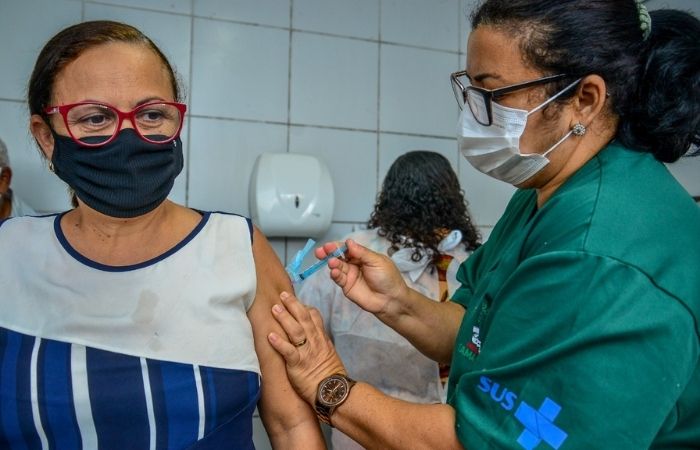 Quem deseja se imunizar sem agendamento, deve procurar o ponto fixo de vacinação localizado no Camará Shopping/Lucas Patrício