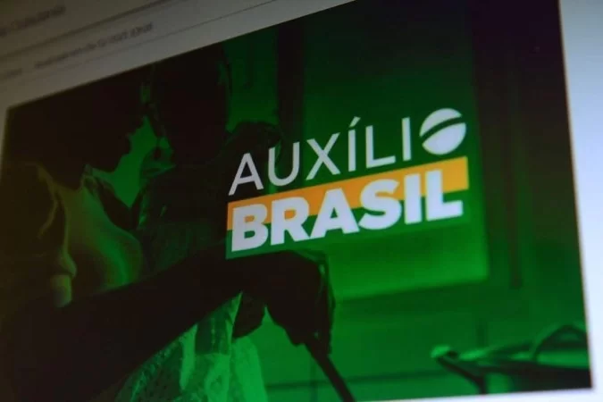 /A partir deste mês, o valor do auxílio foi ampliado de R$ 400 para R$ 600 mensais, até 31 de dezembro, devido à aprovação da PEC dos Benefícios. Foto: Marcello Casal Jr/Agência Brasil) /A partir deste mês, o valor do auxílio foi ampliado de R$ 400 para R$ 600 mensais, até 31 de dezembro, devido à aprovação da PEC dos Benefícios. Foto: Marcello Casal Jr/Agência Brasil)