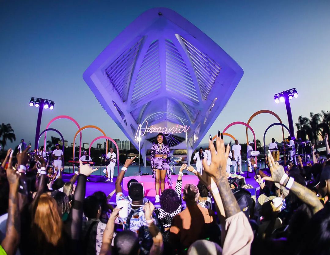 /O registro, filmado no Museu do Amanh&atilde;, no Rio de Janeiro, chega &agrave;s plataformas digitais no dia 23 de agosto e no YouTube no dia 24. Foto: Reprodu&ccedil;&atilde;o/Instagram ludmillanumanice