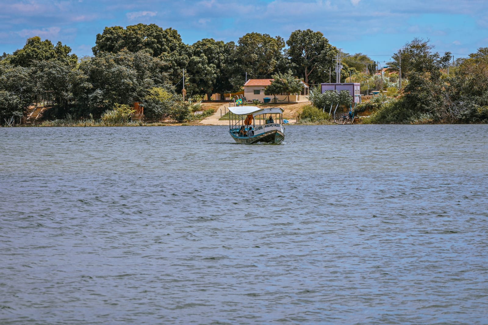ma delas é a Ilha do Massangano, a maior da região com cerca de três quilômetros./Fotos: Deivid Menezes