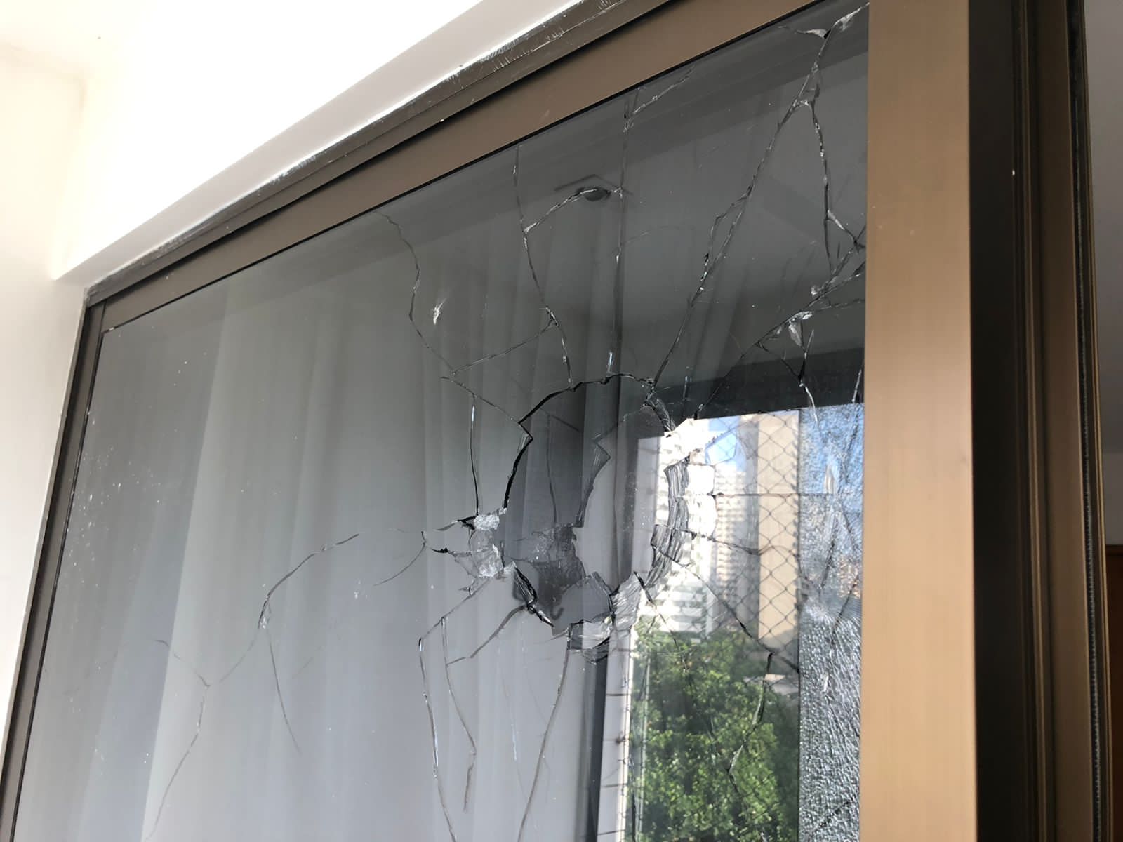 Disparos foram efetuados na madrugada desta quarta-feira (21), em um prédio em Casa Amarela