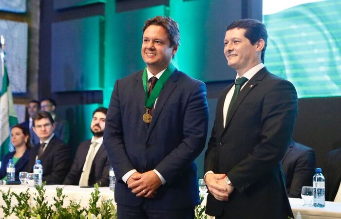 O procurador-geral do Estado de Pernambuco, Ernani Medicis, e o defensor p&uacute;blico-geral de Pernambuco, Henrique Seixas./Foto: Helia Scheppa/SEI