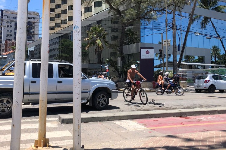Atropelamento aconteceu na manh&atilde; desta quarta-feira de feriado./Clarice Siqueira/Diario de Pernambuco