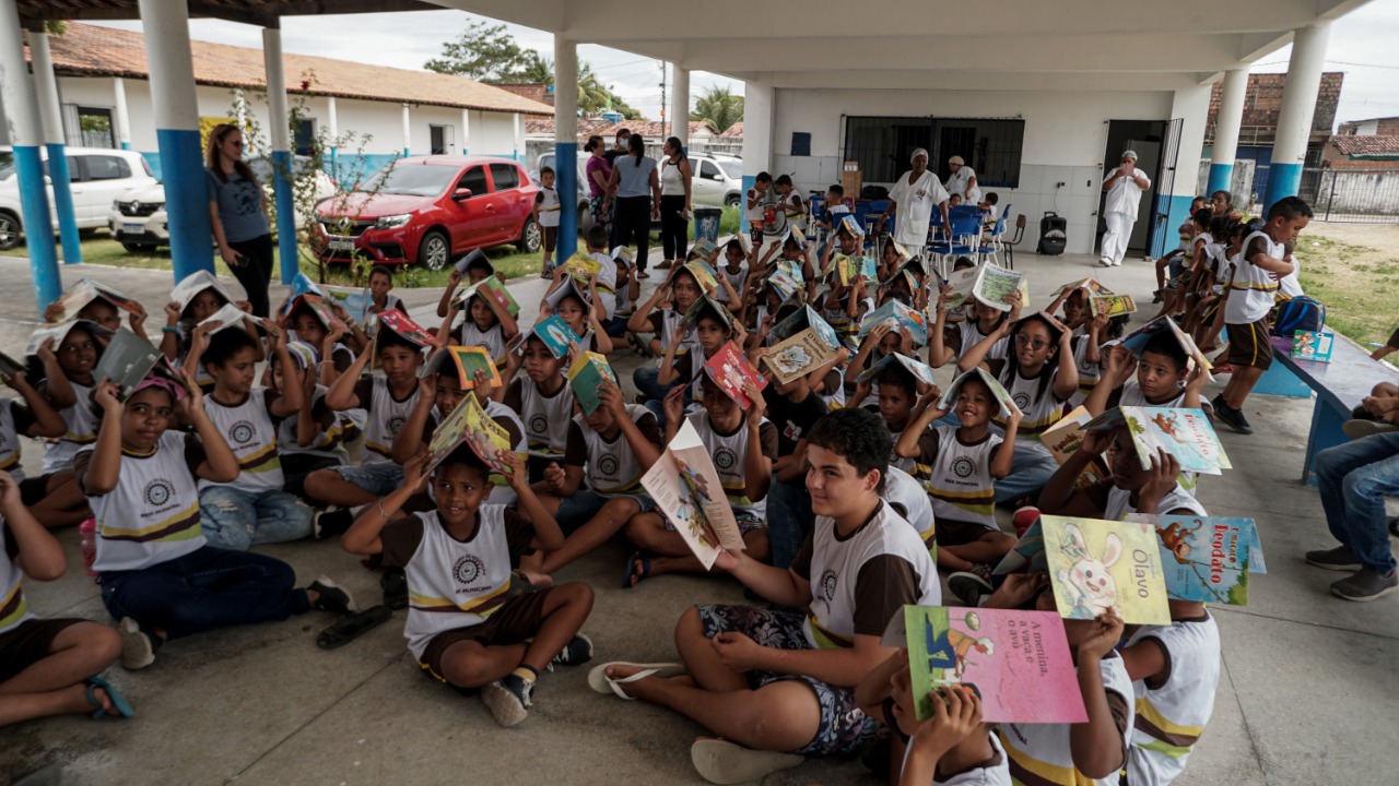 Escola Margarida Sampaio Projeto Leitura na Esquina/AI Prefeitura de Paulista Out2022 Escola Margarida Sampaio Projeto Leitura na Esquina/AI Prefeitura de Paulista Out2022