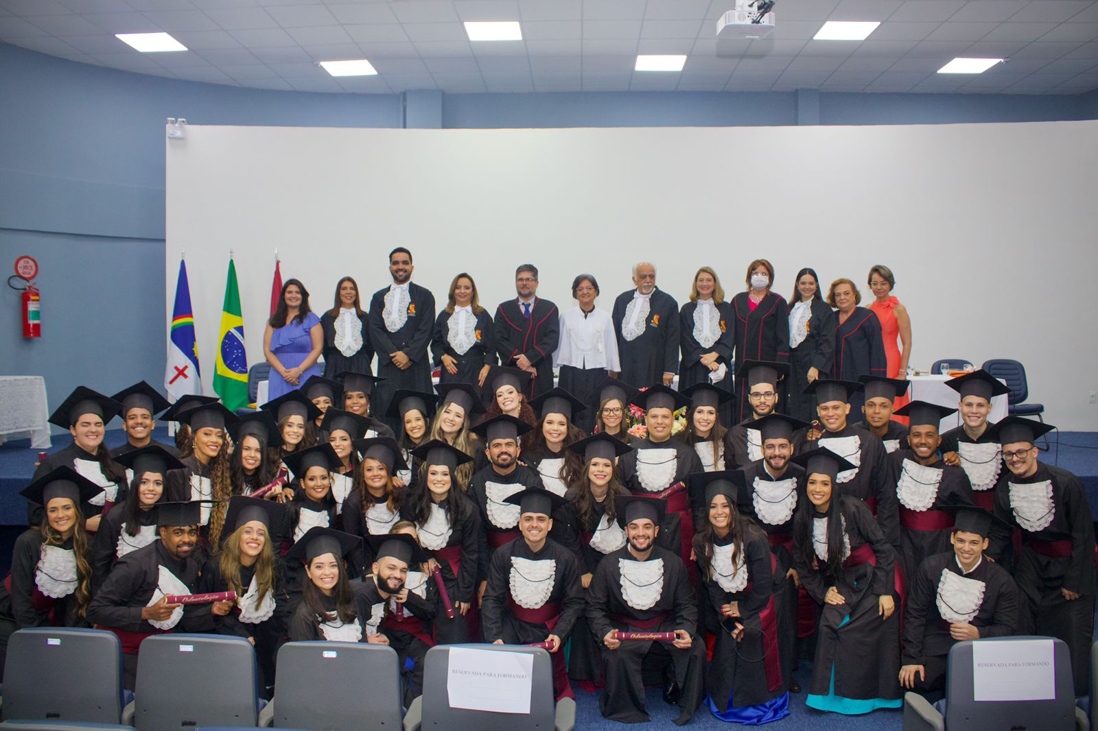 A Faculdade de Odontologia de Pernambuco da UPE entrega novos dentistas para a sociedade/Foto: Tiago Calmon