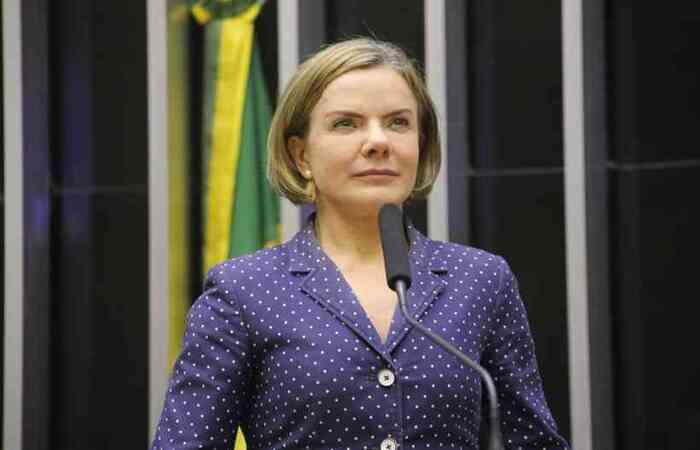 Deputada comentou sobre um vídeo em que uma mulher fica presa no trânsito e, por isso, não conseguiu se despedir da mãe, que morreu/Crédito: Paulo Sérgio/Câmara dos Deputados Deputada comentou sobre um vídeo em que uma mulher fica presa no trânsito e, por isso, não conseguiu se despedir da mãe, que morreu/Crédito: Paulo Sérgio/Câmara dos Deputados