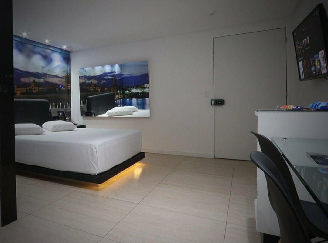 Imagem da suíte de número 31 do motel Nexos, em Piedade, onde câmera foi flagrada por casal/Divulgação/Nexos Imagem da suíte de número 31 do motel Nexos, em Piedade, onde câmera foi flagrada por casal/Divulgação/Nexos