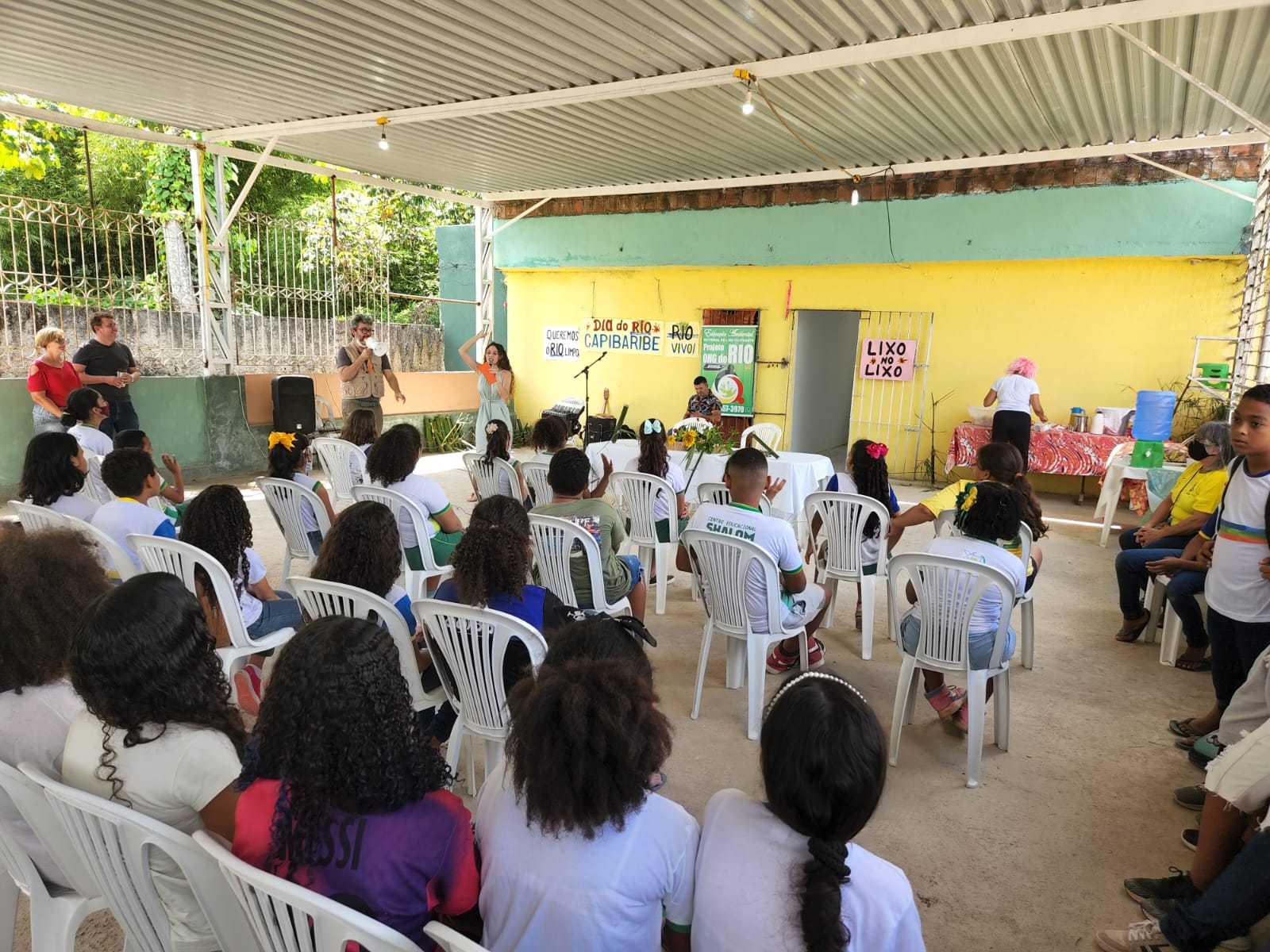 Parceria entre a Prefeitura do Recife e ONG do Rio envolveu os moradores da localidade Nova Morada/Divulgação Parceria entre a Prefeitura do Recife e ONG do Rio envolveu os moradores da localidade Nova Morada/Divulgação