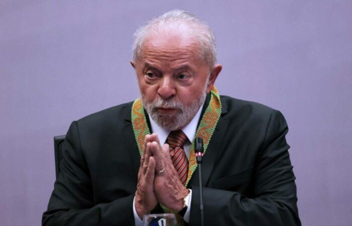Presidente eleito, Lula ainda se referiu indiretamente a Bolsonaro, afirmando que em seu governo haverá "cidadãos livres, sem medos de milicianos e sem medo de ataques" (Crédito: AFP) Presidente eleito, Lula ainda se referiu indiretamente a Bolsonaro, afirmando que em seu governo haverá "cidadãos livres, sem medos de milicianos e sem medo de ataques"/Crédito: AFP