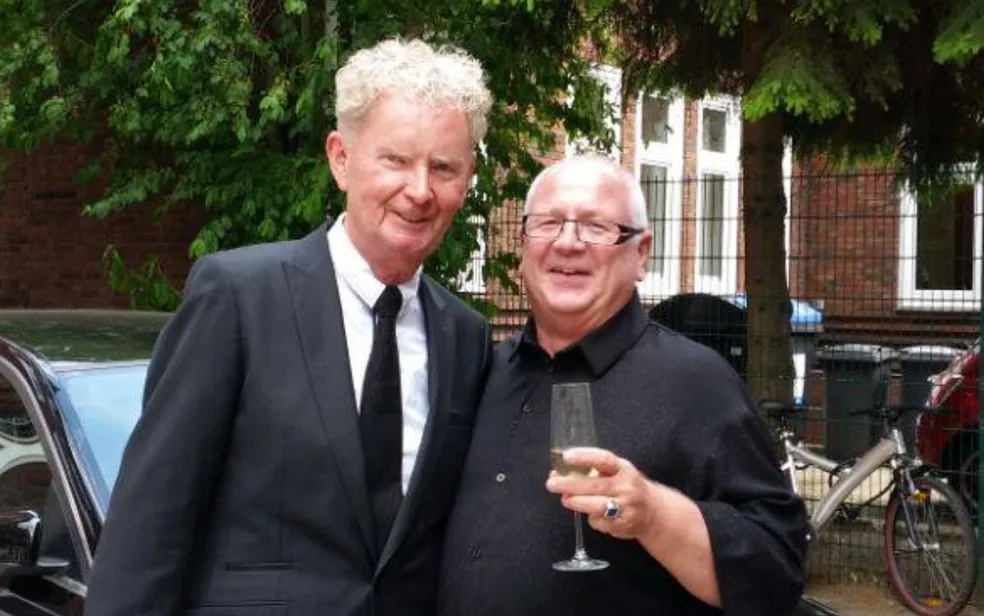 Casal havia descido de um cruzeiro para conhecer melhor o Recife, Werner est&aacute; &agrave; esquerda do marido, Wolfang, na foto/Arquivo pessoal