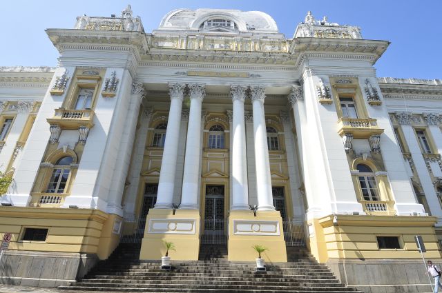 Nova turma de estudantes realizarão estágios em unidades do TJPE, como o Palácio da Justiça/Assis Lima - Ascom TJPE 20jan2022