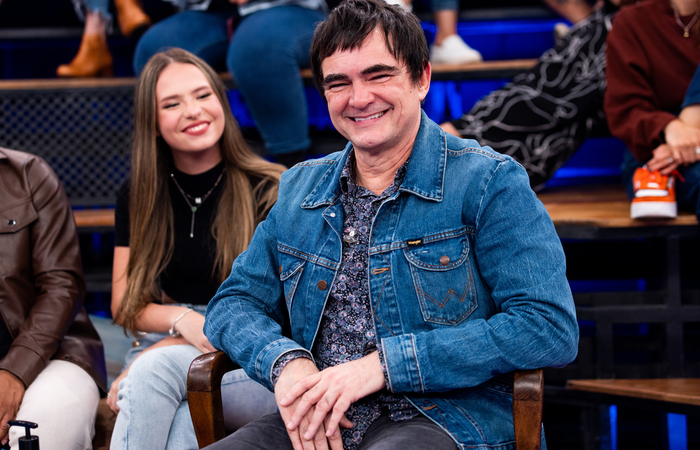 Samuel Rosa é um dos convidados do programa
