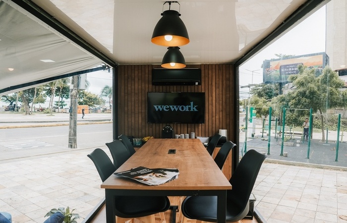Chegada é marcada por ação itinerante na praia de Boa Viagem/Divulgação/WeWork Chegada é marcada por ação itinerante na praia de Boa Viagem/Divulgação/WeWork