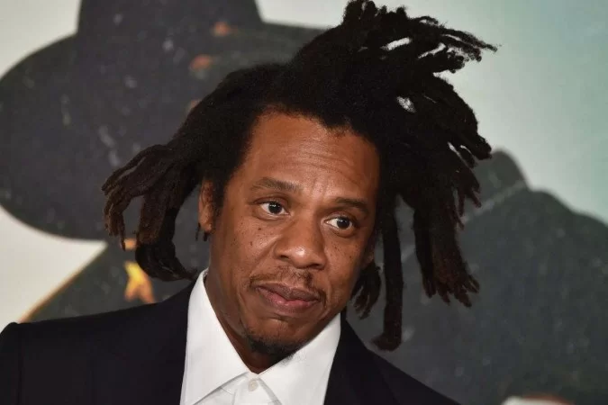 O ranking da revista americana gerou debates acalorados nas redes sociais. O nova-iorquino Jay-Z foi eleito número um, seguido por Kendrick Lamar em segundo e Nas, em terceiro/Foto: AFP O ranking da revista americana gerou debates acalorados nas redes sociais. O nova-iorquino Jay-Z foi eleito número um, seguido por Kendrick Lamar em segundo e Nas, em terceiro/Foto: AFP