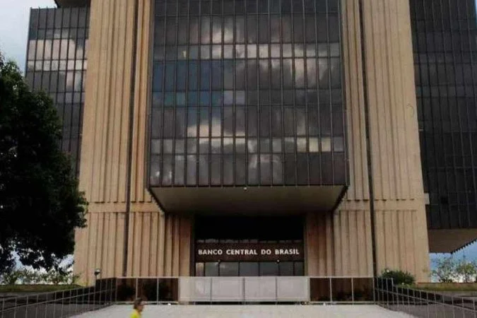 Segundo o Banco Central, a consulta fica disponível nesta terça-feira (28/2), a partir das 10h/Foto: Marcelo Casal/Agência Brasil Segundo o Banco Central, a consulta fica disponível nesta terça-feira (28/2), a partir das 10h/Foto: Marcelo Casal/Agência Brasil