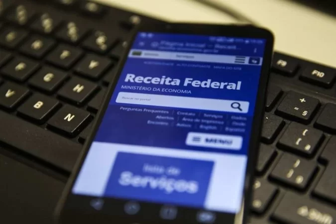 Especialistas ouvidos pelo Correio d&atilde;o dicas detalhadas para fazer voc&ecirc; encarar a primeira declara&ccedil;&atilde;o do Imposto de Renda/Foto: Marcello Casal Jr/Ag&ecirc;ncia Brasil