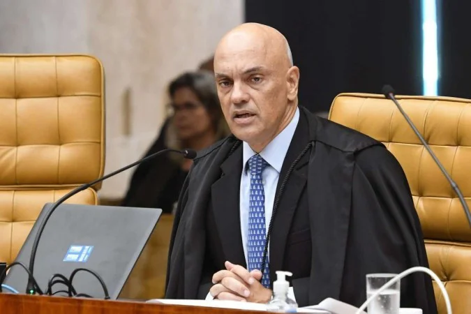 Cinco integrantes da Suprema Corte seguiram o voto do relator, ministro Alexandre de Moraes, que considera a medida um "privilégio". Procuradoria-Geral da República afirma, em parecer, que a norma cria um cenário de desigualdade/Foto: Carlos Moura/SCO/STF) Cinco integrantes da Suprema Corte seguiram o voto do relator, ministro Alexandre de Moraes, que considera a medida um "privilégio". Procuradoria-Geral da República afirma, em parecer, que a norma cria um cenário de desigualdade/Foto: Carlos Moura/SCO/STF)