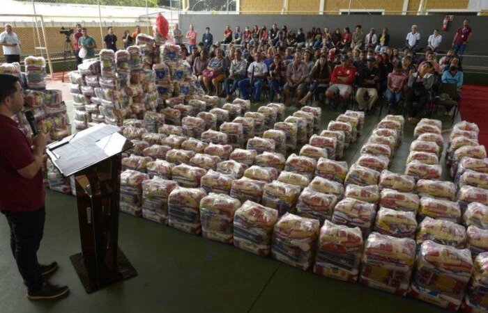 O economista Leandro Rosadas explica que a sazonalidade, a economia em outros pa&iacute;ses e as varia&ccedil;&otilde;es clim&aacute;ticas t&ecirc;m afetado os pre&ccedil;os/Cr&eacute;dito: Carlos Vieira/Correiro Braziliense