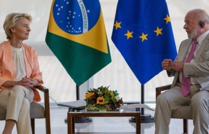 Presidente Lula voltou a defender a sa&iacute;da diplom&aacute;tica para o conflito e ouviu da presidente da Comiss&atilde;o Europeia que o Brasil poder&aacute; ter papel relevante nas negocia&ccedil;&otilde;es/Cr&eacute;dito: Fabio Rodrigues-Pozzebom/ Ag&ecirc;ncia Brasil