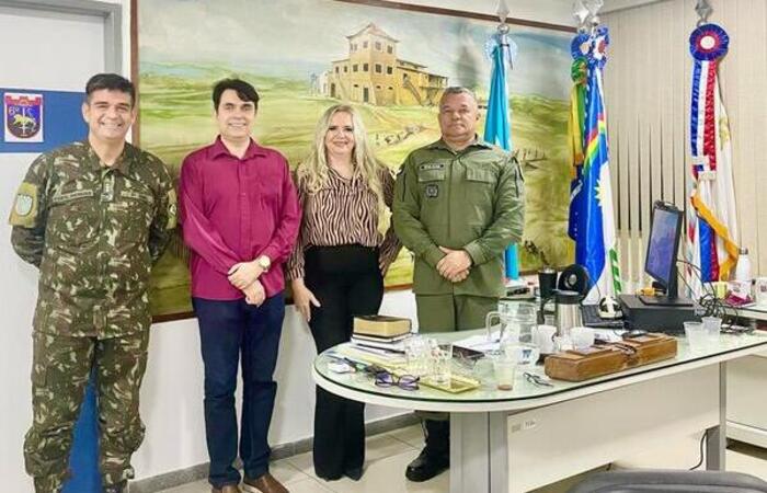 /Tenente Coronel Fábio Menezes,  Delegada Vilaneida Aguiar, o Comandante do 6°BPM, Tenente Coronel Alex Francisco e o Presidente Nacional da ABCCRIM, professor Cristiano Carrilho, juntos em defesa do patrimônio cultural de Jaboatão