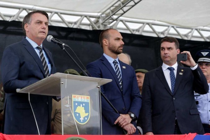Todos os filhos políticos do ex-presidente Jair Bolsonaro (PL) usaram as redes sociais para criticar o presidente Luiz Inácio Lula da Silva (PT) por relação com ditaduras de esquerda pelo mundo/crédito: Carolina Antunes/PR