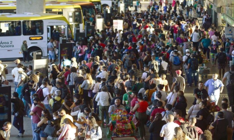 Pernambuco tem 9.058.155 habitantes, representando 4,46% do total da população brasileira/Foto: Arquivo/DP Pernambuco tem 9.058.155 habitantes, representando 4,46% do total da população brasileira/Foto: Arquivo/DP