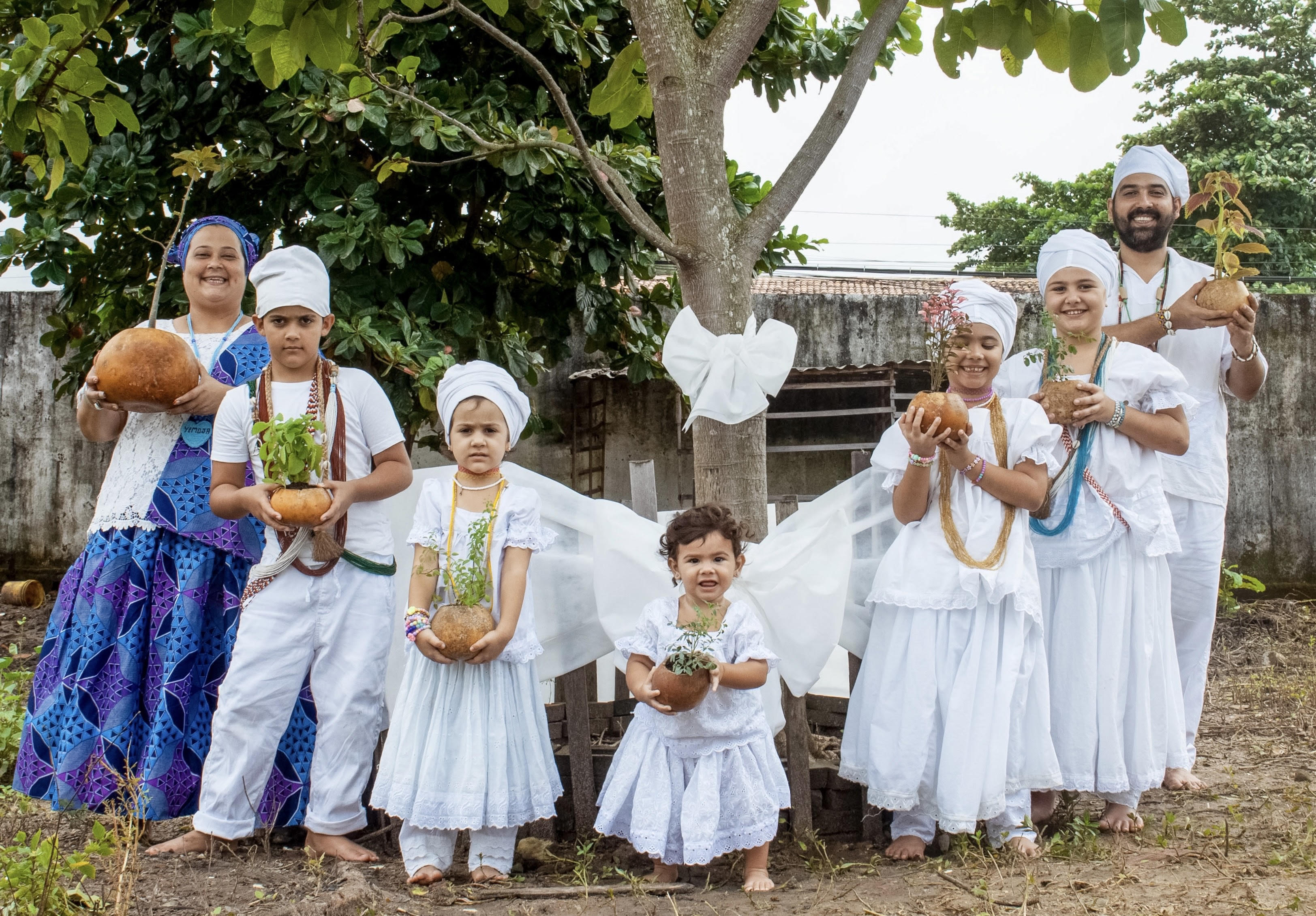A iniciativa promove imersão sobre métodos tradicionais de cultivo e manejo da terra resguardados pelas comunidades de matrizes afro-indígenas de Pernambuco e tem o incentivo do Funcultura/Divulgação/Uenni Mirielle