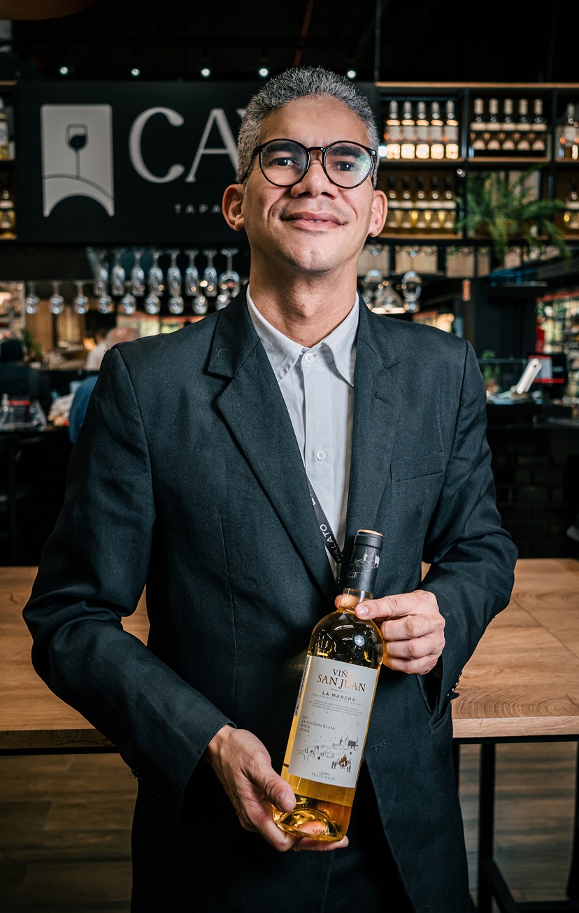 Sommelier Hélio Junior