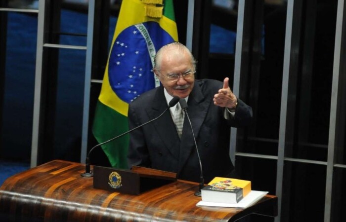 Ex-presidente José Sarney recebeu estava internado em um hospital particular de São Luís, após ter caído em casa/Crédito: Fabio Rodrigues Pozzebom/Agência Brasil Ex-presidente José Sarney recebeu estava internado em um hospital particular de São Luís, após ter caído em casa/Crédito: Fabio Rodrigues Pozzebom/Agência Brasil