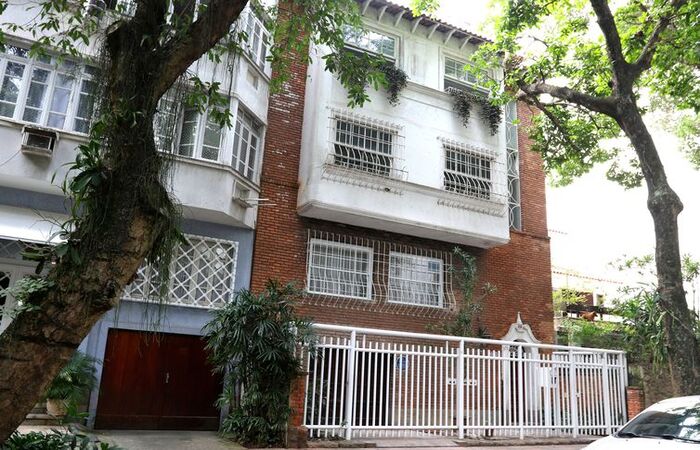 Prédio onde viveu Renato Russo se torna Patrimônio Cultural Carioca