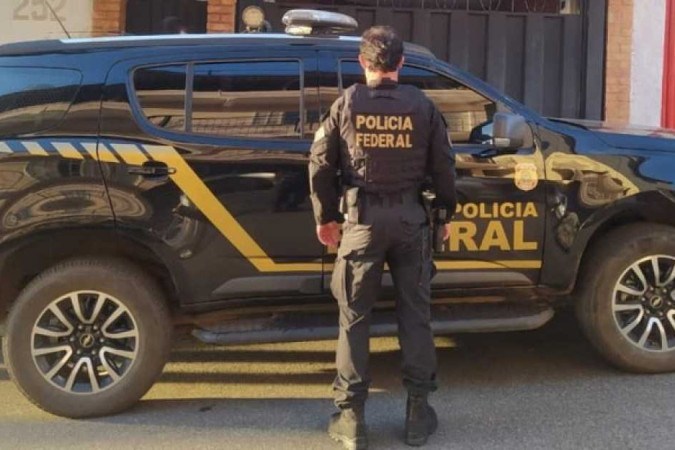 São cumpridos dez mandados de prisão e 16 de busca e apreensão contra os suspeitos/Divulgação/PF