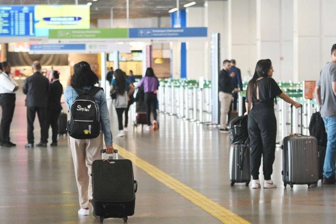 Aeroporto de Bras&iacute;lia deve ter mais de 50 voos extras para atender a demanda de viagens/Ed Alves/CB/D.A Press
