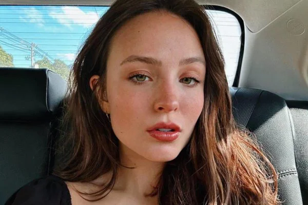 Larissa Manoela revelou que ficou com apenas um apartamento/Instagram/Reprodução Larissa Manoela revelou que ficou com apenas um apartamento/Instagram/Reprodução
