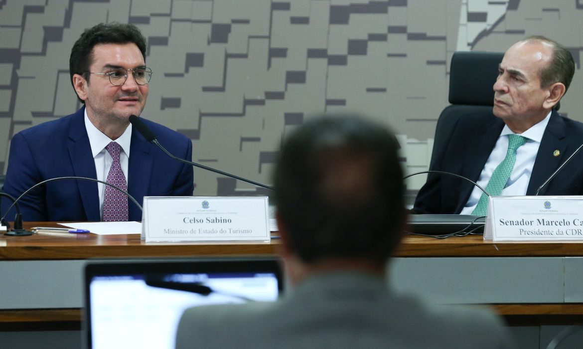 O ministro participou da audiência pública na Comissão de Desenvolvimento Regional e Turismo do Senado Federal/foto: Lula Marques/Agência Brasil O ministro participou da audiência pública na Comissão de Desenvolvimento Regional e Turismo do Senado Federal/foto: Lula Marques/Agência Brasil