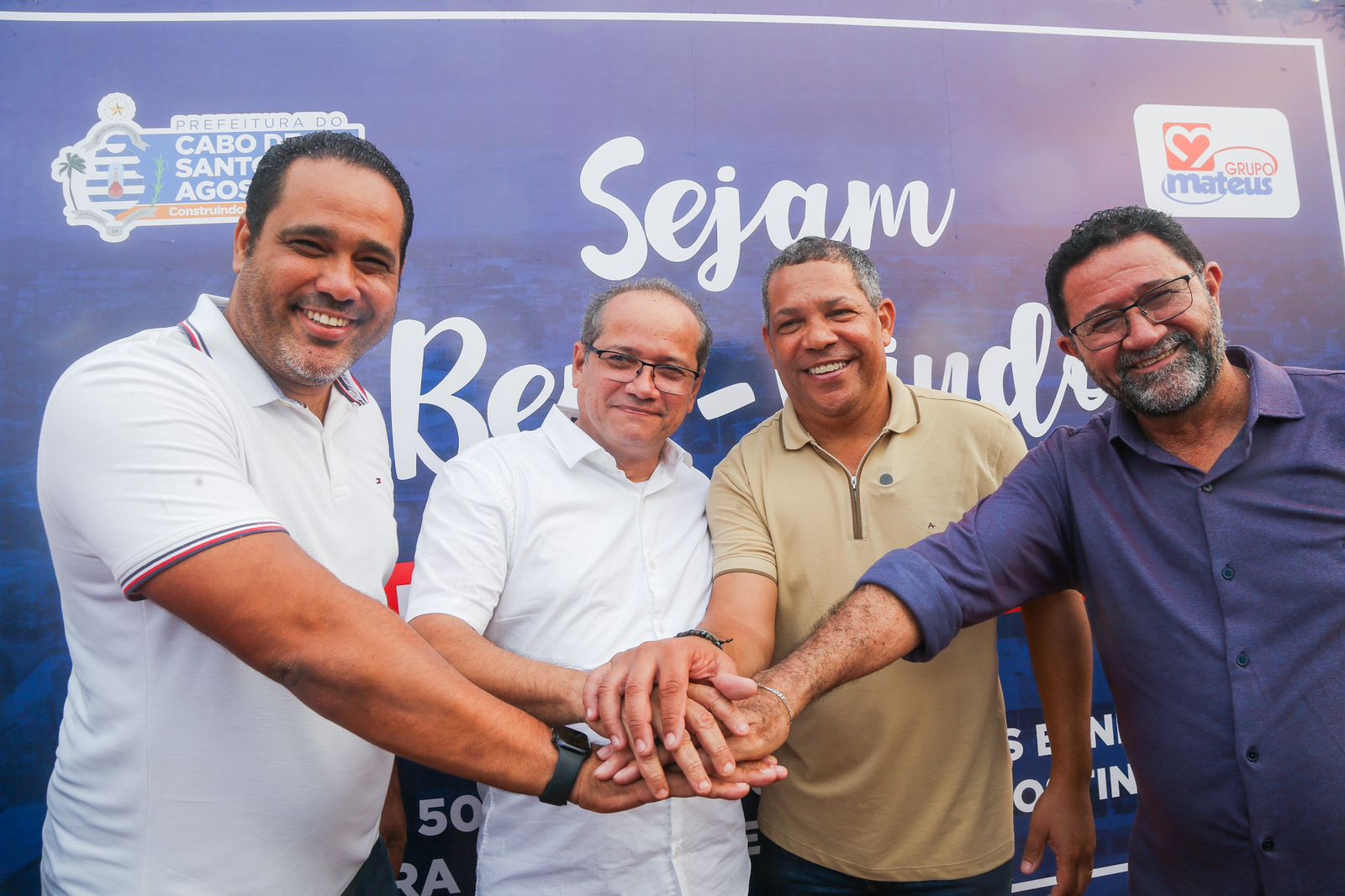 Participaram do lançamento o prefeito Keko do Armazém, o assessor de expansão do grupo, Rogério Deodato, o secretário de Desenvolvimento Econômico e Turismo do Cabo, Inaldo Campelo e o deputado estadual Jeferson Timóteo/Foto: Léo Domingos Participaram do lançamento o prefeito Keko do Armazém, o assessor de expansão do grupo, Rogério Deodato, o secretário de Desenvolvimento Econômico e Turismo do Cabo, Inaldo Campelo e o deputado estadual Jeferson Timóteo/Foto: Léo Domingos