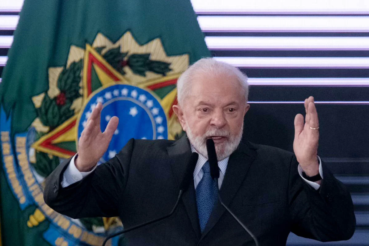 O presidente Lula criticou pessoas que se beneficiam de mecanismos da lei que permitem não pagar lucros e dividendos/Hugo Barreto/Metrópoles O presidente Lula criticou pessoas que se beneficiam de mecanismos da lei que permitem não pagar lucros e dividendos/Hugo Barreto/Metrópoles