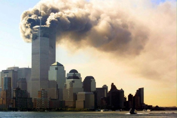 O ataque às Torres Gêmeas, em Noca York, no dia 11 de setembro de 2001, deixou cerca de 3 mil mortos e mais de 6 mil feridos/AFP O ataque às Torres Gêmeas, em Noca York, no dia 11 de setembro de 2001, deixou cerca de 3 mil mortos e mais de 6 mil feridos/AFP