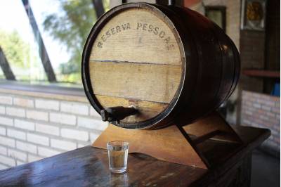 A cachaça é uma bebida genuinamente brasileira/foto: Ana Rayssa/Esp. CB/D.A Press A cachaça é uma bebida genuinamente brasileira/foto: Ana Rayssa/Esp. CB/D.A Press