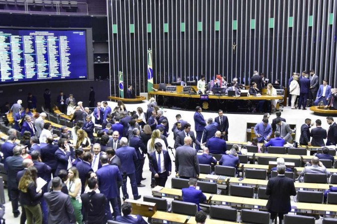 O projeto, aprovado pela Câmara (foto), regulamenta o acordo determinado pelo Supremo Tribunal Federal (STF), para que houvesse a compensação das perdas do ICMS/foto: Zeca Ribeiro/Camara dos Deputados O projeto, aprovado pela Câmara (foto), regulamenta o acordo determinado pelo Supremo Tribunal Federal (STF), para que houvesse a compensação das perdas do ICMS/foto: Zeca Ribeiro/Camara dos Deputados