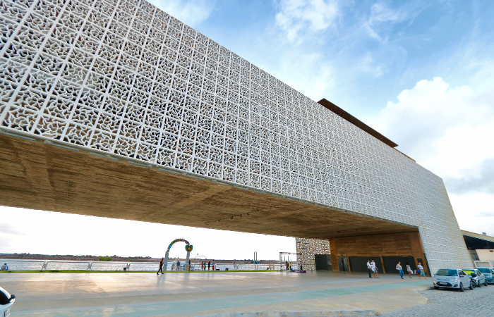 Interessados podem se inscrever no site www.olharecife.com.br, a partir desta sexta-feira, para aproveitar as atrações gratuitas. Iniciativa é desenvolvida pela Prefeitura do Recife, por meio da Secretaria de Turismo e Lazer/Foto: Arquivo/DP Interessados podem se inscrever no site www.olharecife.com.br, a partir desta sexta-feira, para aproveitar as atrações gratuitas. Iniciativa é desenvolvida pela Prefeitura do Recife, por meio da Secretaria de Turismo e Lazer/Foto: Arquivo/DP