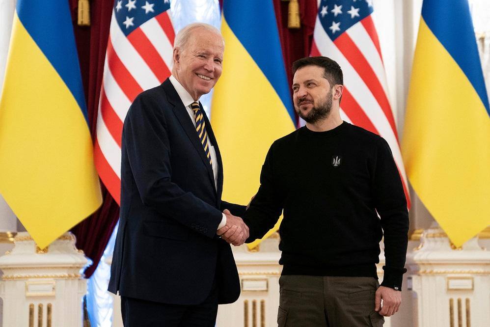 A Casa Branca anunciou que os EUA irão entregar importantes meios de defesa à Kiev/Foto: Evan Vucci/POOL/AFP A Casa Branca anunciou que os EUA irão entregar importantes meios de defesa à Kiev/Foto: Evan Vucci/POOL/AFP