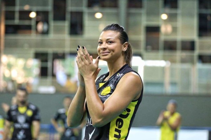 Ex-jogadora de vôlei Waleska Oliveira, morreu/Reprodução Ex-jogadora de vôlei Waleska Oliveira, morreu/Reprodução