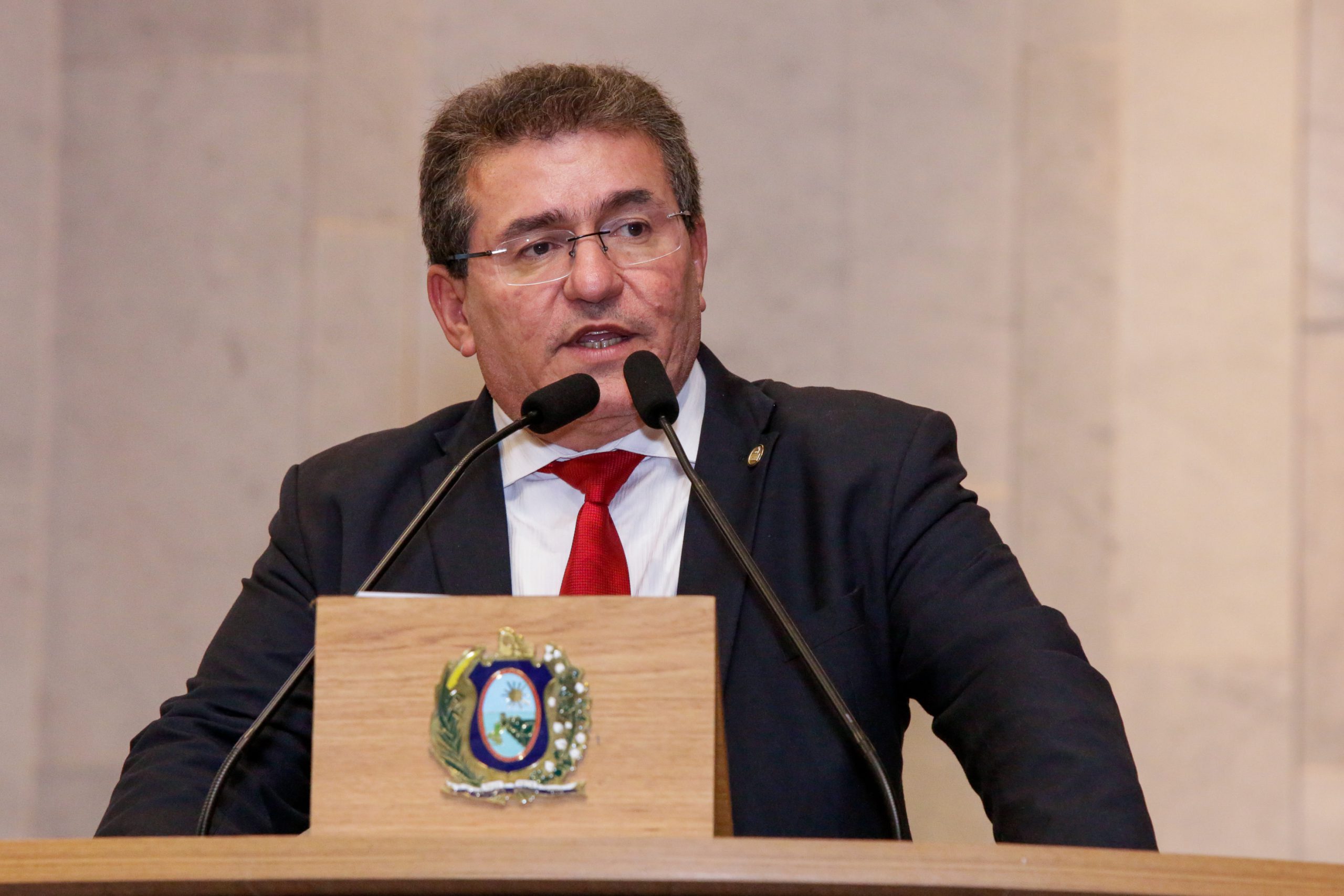 Deputado estadual anunciou rompimento por meio de carta aberta à população de Serra Talhada