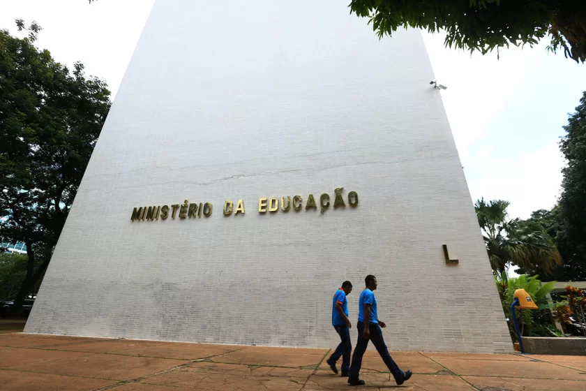 Em fevereiro, o presidente Luiz Inácio Lula da Silva criticou severamente o investidor, acusando-o sem provas e aumentando a cifra da fraude/Rafaela Felicciano/Metrópoles Em fevereiro, o presidente Luiz Inácio Lula da Silva criticou severamente o investidor, acusando-o sem provas e aumentando a cifra da fraude/Rafaela Felicciano/Metrópoles