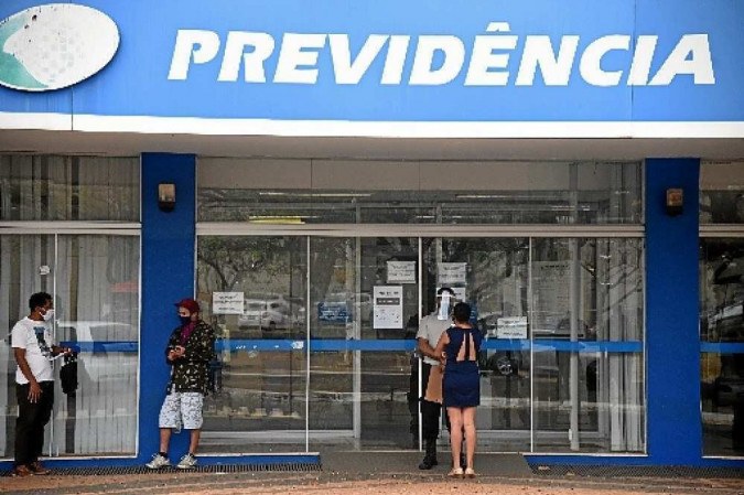 Pagamentos do INSS para quem recebe mais de um salário começarão na próxima segunda-feira