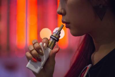 Aromatizantes dos vapers são, para a OMS, estratégias com foco em consumidores em potencial/foto: Elizabeth Shafiroff Aromatizantes dos vapers são, para a OMS, estratégias com foco em consumidores em potencial/foto: Elizabeth Shafiroff